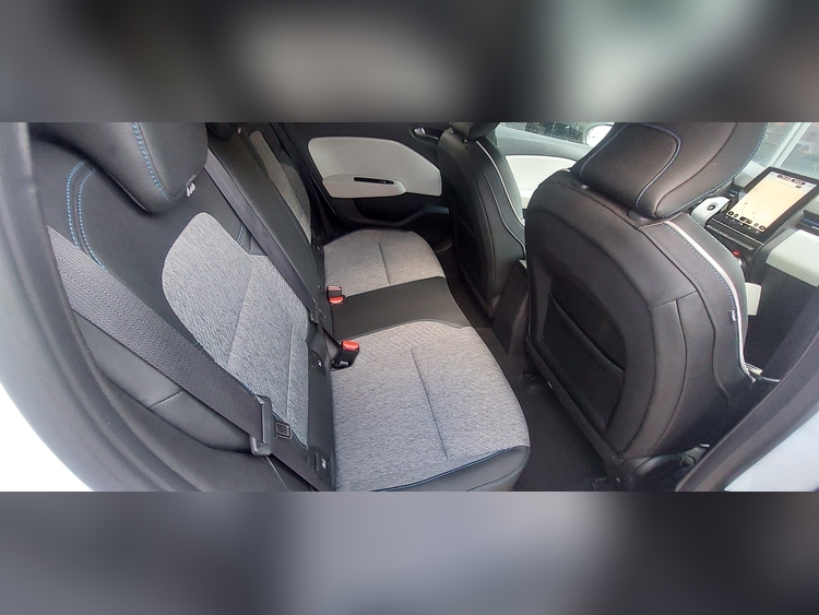 Renault Clio 1.6 hybri 145cv foto 9